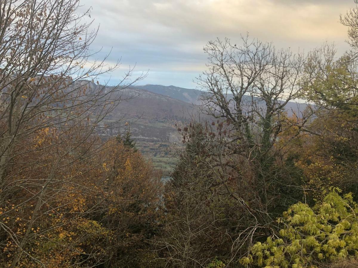 Du Bois Des Fugiers Homestay Ugine